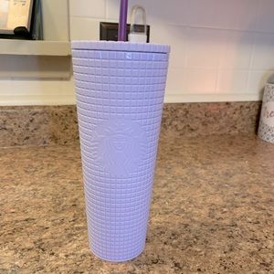 ⭐️EUC⭐️Lilac Grid 24 ounce Tumbler